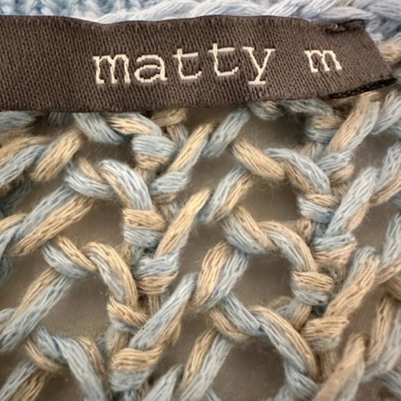 Women Top - Picture 2 of 3